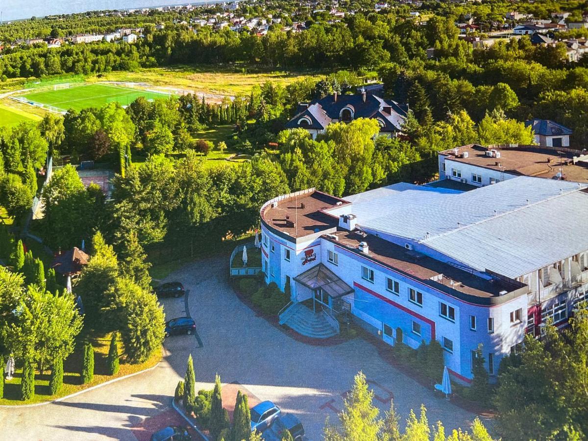 Hotel Soccer Sport Радомско Экстерьер фото